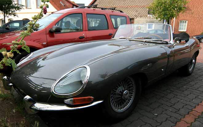 jaguar-e-type