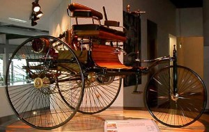 Benz Patent Motorwagen 1886 - Nachbau im Zeithaus der Autostadt