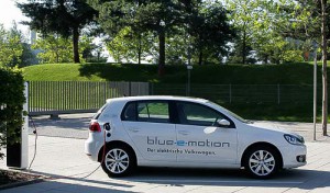 Volkswagen Golf - Blue e-motion