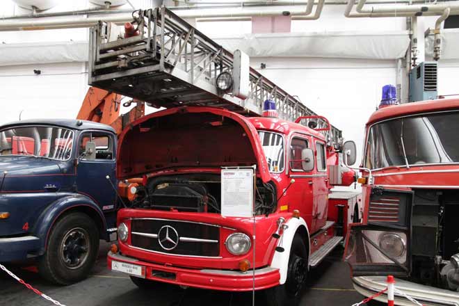 1960-Mercedes-Benz Feuerwehr