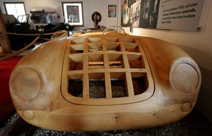 Holzmodell zur Karrosseriefertigung des Porsche 550 Spyder