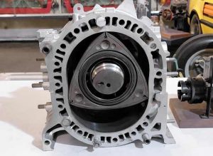 Mazda Zweischeiben-Wankelmotor 13 B