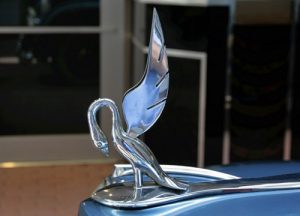 Packard-Kühlerfigur 'Pelikan'