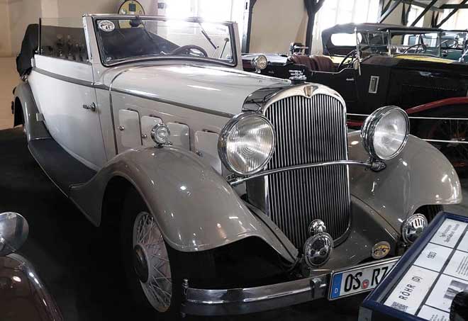 Röhr-8 F Cabriolet