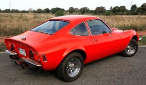 Opel GT - nur Fliegen ist schöner