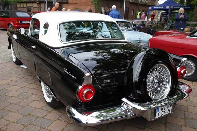 Ford Thunderbird