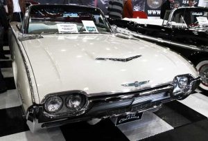 Ford Thunderbird - Bullit Bird