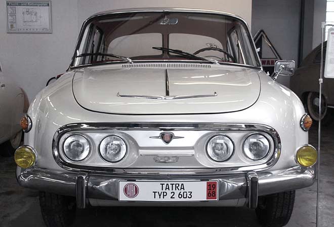 Tatra 603