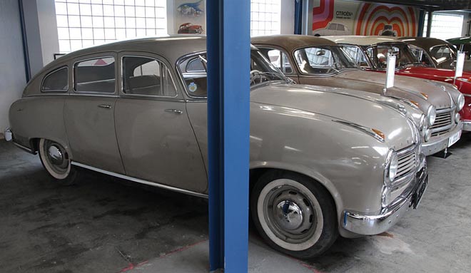Borgward Hansa 2400
